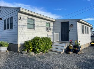 (Undisclosed Address), Hampton, NH 03842