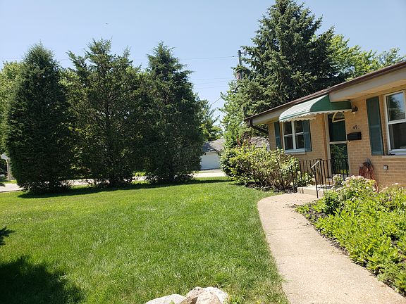 5th image of 49 Hennings Ct