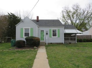 527 Riverview Rd, Colonial Heights, VA 23834