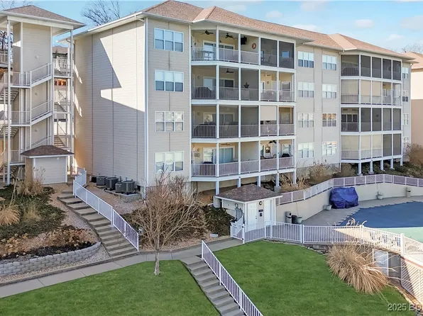 94 Port Royale Dr #1D, Sunrise Beach, MO 65079
