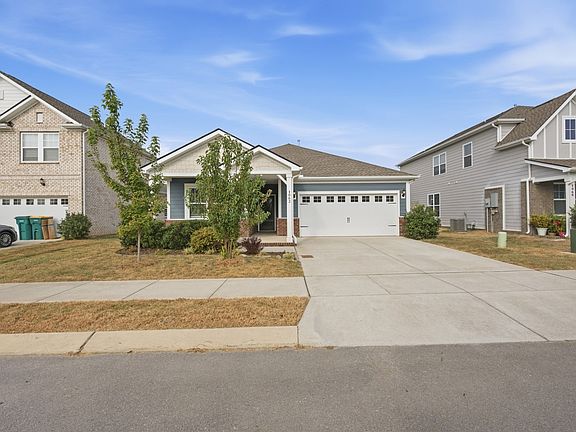 2nd image of 1062 Ewell Farm Cir