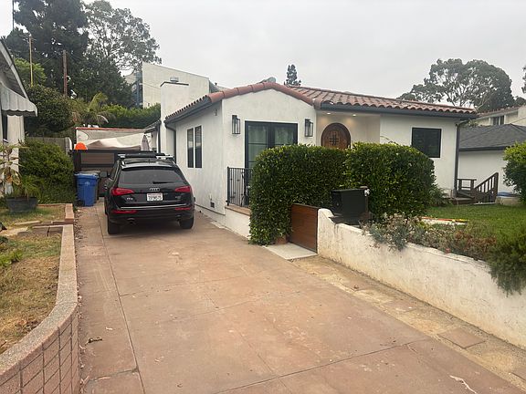 3rd image of 718 Camino Real