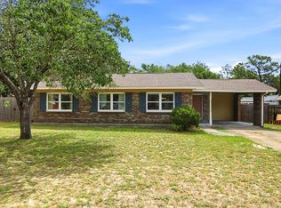 60 Oak Ln, Shalimar, FL 32579
