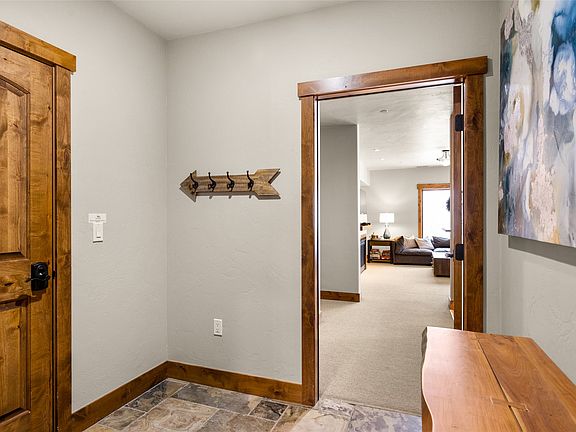 5th image of 3820 Tamarack Ave #200