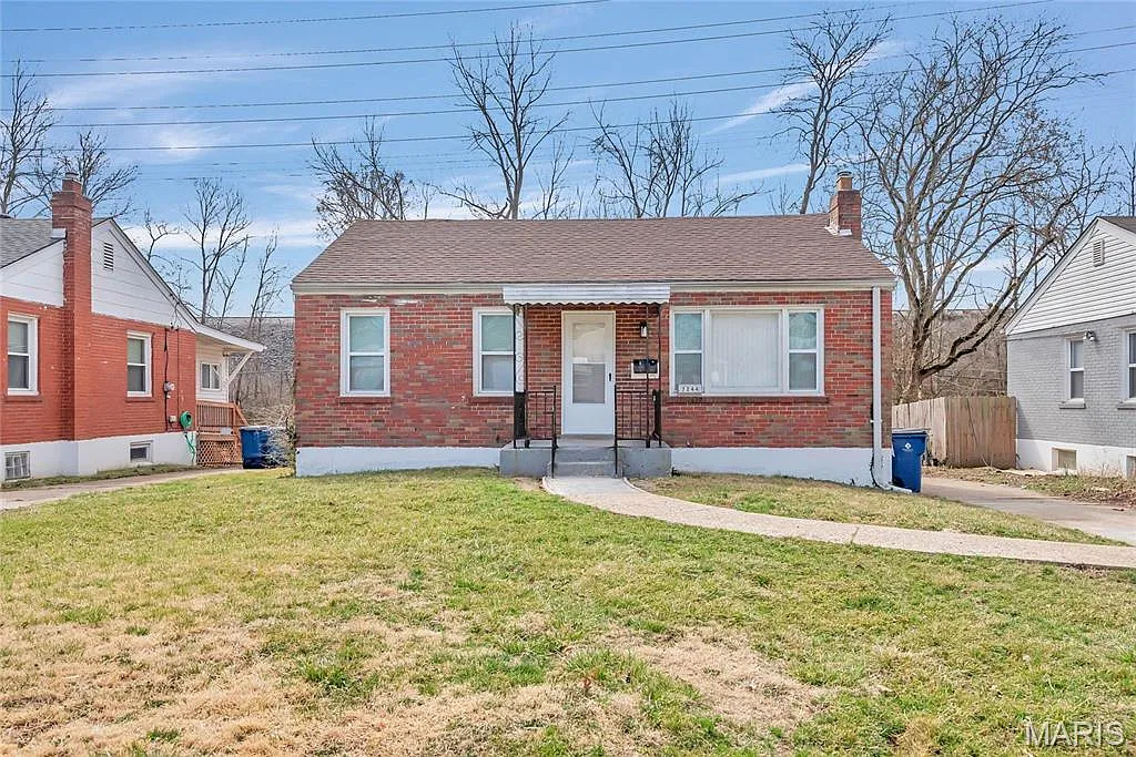 7244 Mallard Dr photo 1