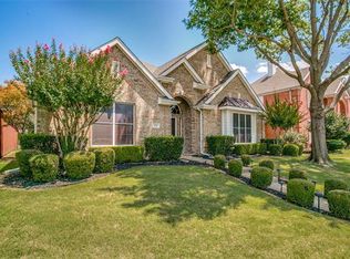 305 Andre Dr, Irving, TX 75063