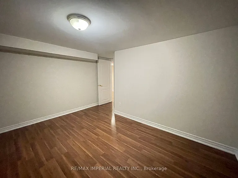 119 Wedgewood Dr #BASEMENT — Photo 10