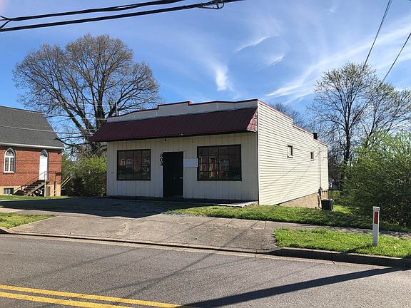 2nd image of 224 Highland Ave