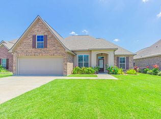 113 Caillou Grove Rd, Youngsville, LA 70592