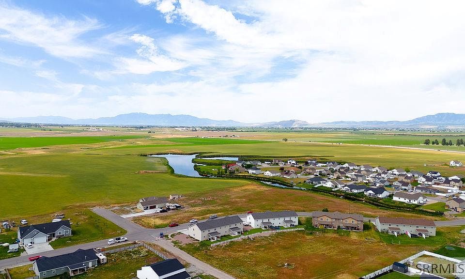 1st image of 85 E Legacy Dr