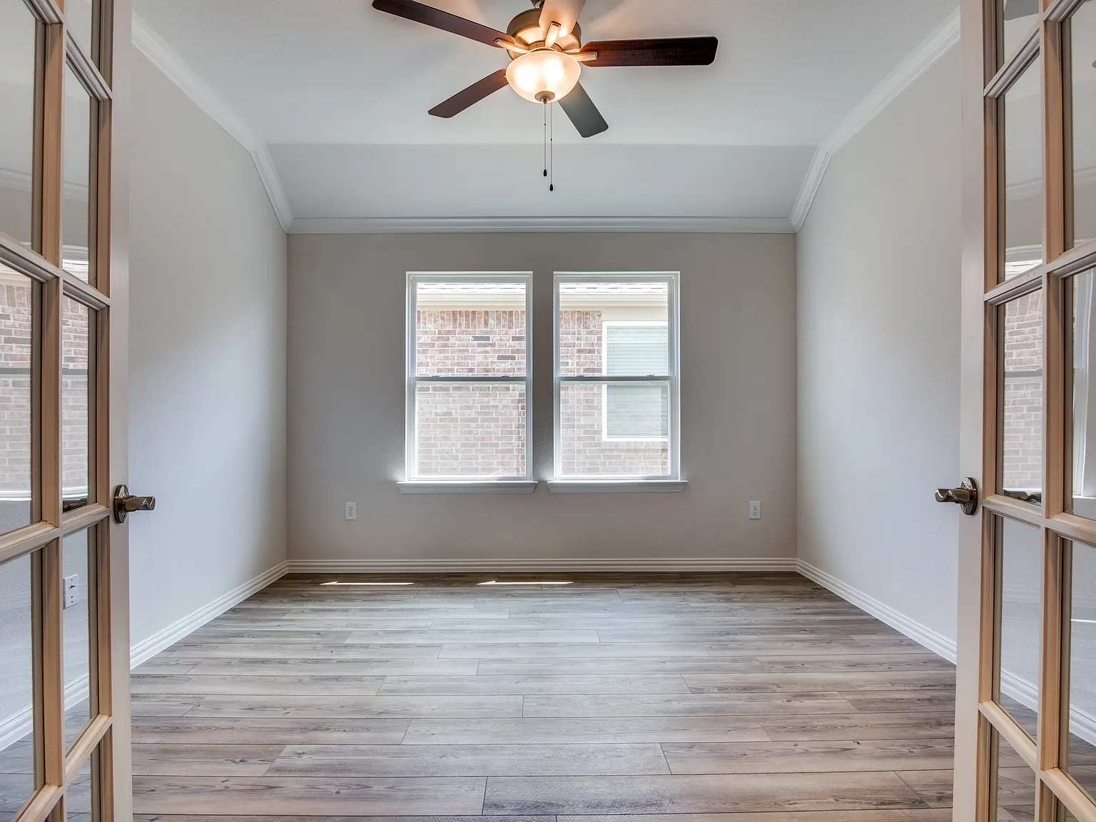 3 bed, 2165 sqft, $2,850 — Photo 4