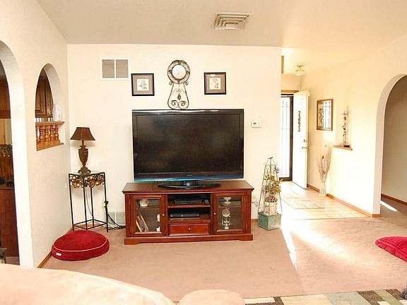 5th image of 6 Towerbridge Ct