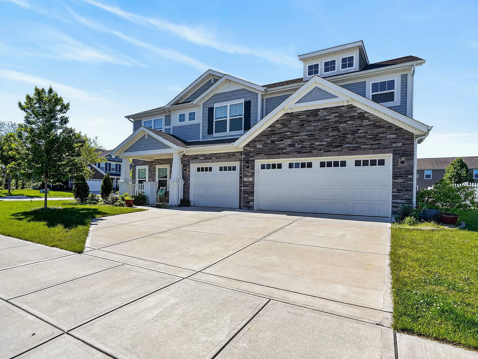 5 bed, 3142 sqft, $2,995 — Photo 4