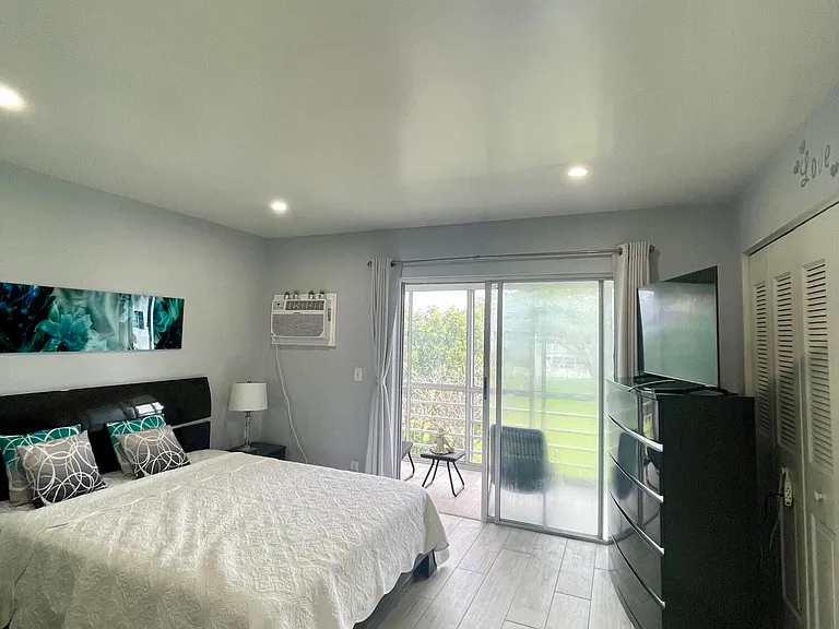 107 Kent St #107-G — Photo 10