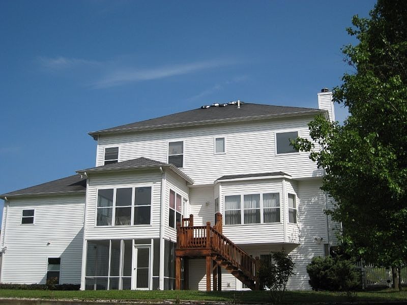 2nd image of 216 Woodcliffe Place Dr