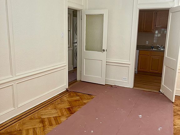 5th image of 138 Linden Blvd #1