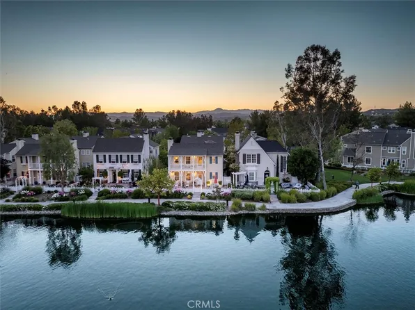 27036 Edgewater Ln, Santa Clarita, CA 91355