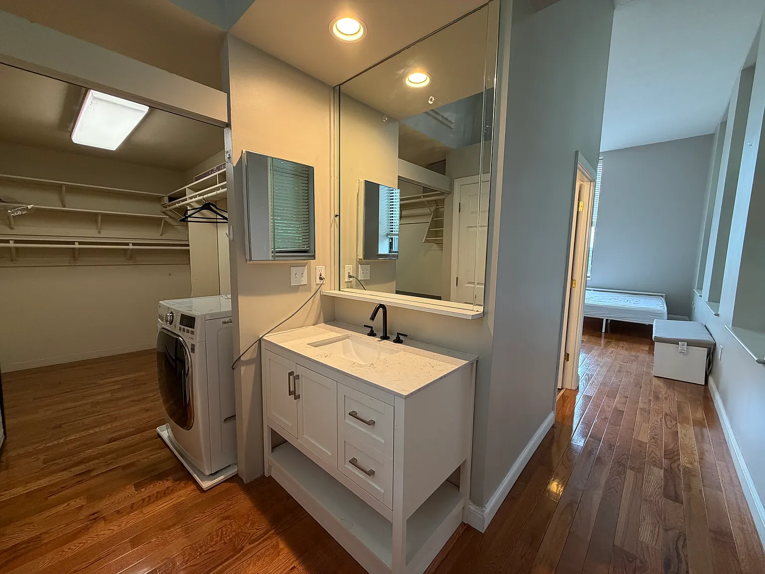 4 bed, 1700 sqft, $1,400 — Photo 3