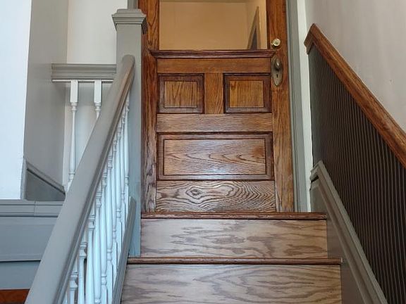 Inside entry stairway