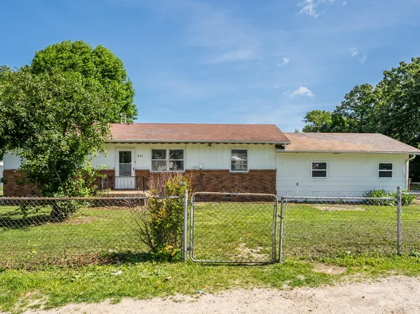 621 E Cleveland Street, Seymour, MO 65746