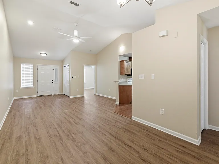 1611 Quazar Rd — Photo 15