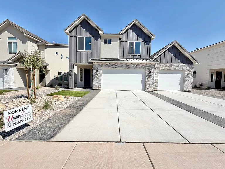 4129 E El Capitan Way St — Photo 3