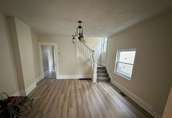 5th image of 135-137 Martin Ave