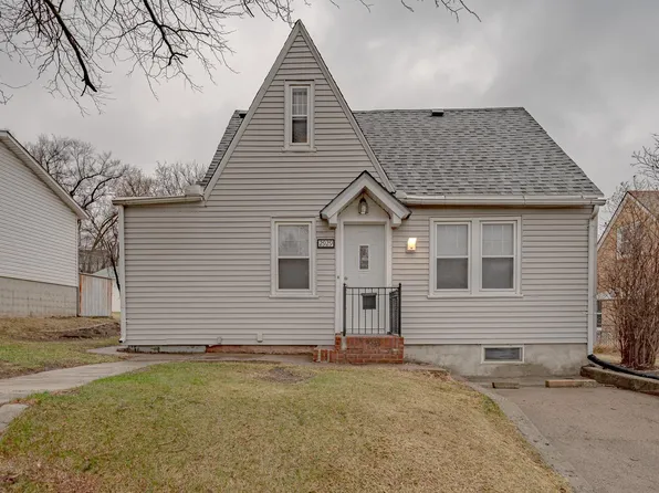 2929 Douglas St, Sioux City, IA 51104