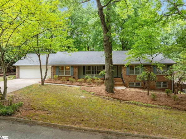 205 Oak Ridge Ct, Greer, SC 29650