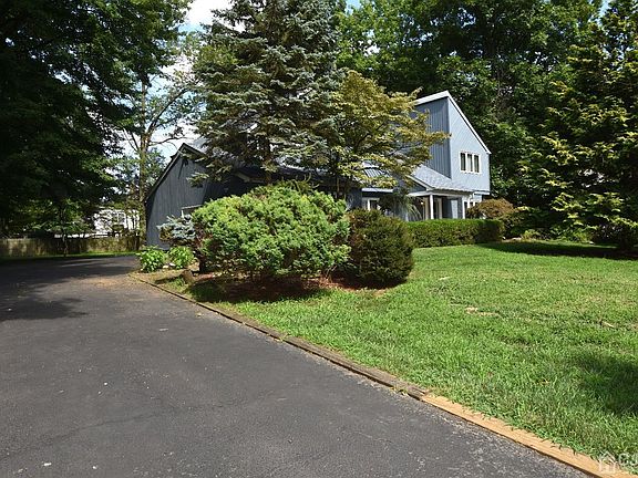 5th image of 3 Wood Lake Ct