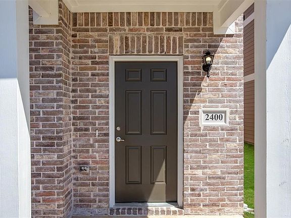 3rd image of 2400 Greystone Dr