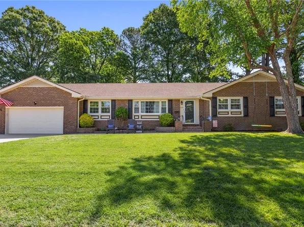 120 Conference Ct, Virginia Beach, VA 23462