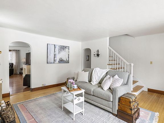 3rd image of 7541 Harbert Rd