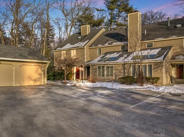 118 Brickett Hill Cir #118, Haverhill, MA 01830