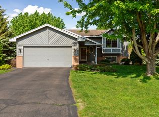 14529 Hollow Park Ct, Burnsville, MN 55306