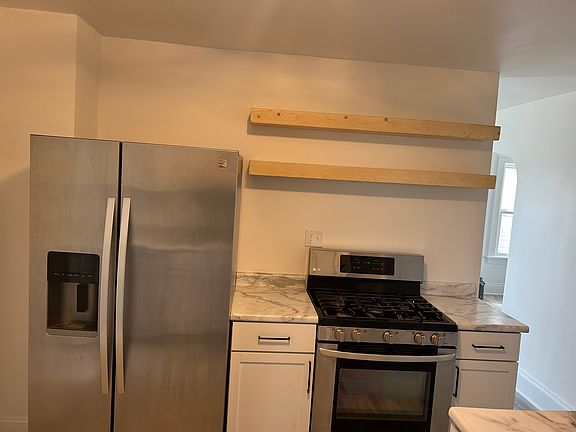 4th image of 217 16th St NW