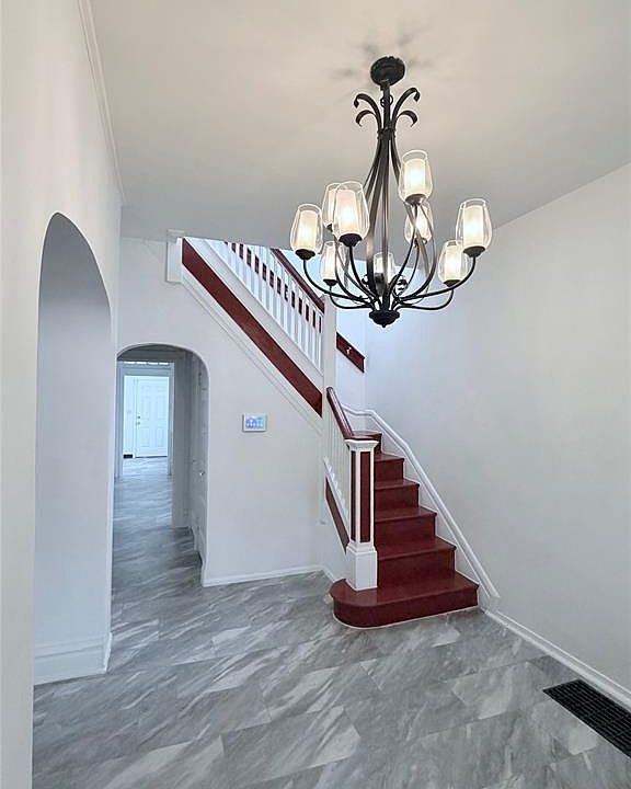 1st image of 5250 Highland Ave