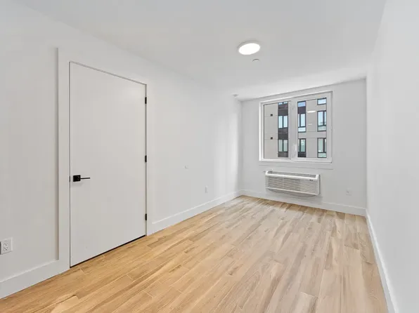 217 West 123rd Street image 3 of 15