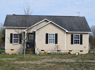 1679 Ozzie Rd, Clinton, NC 28328