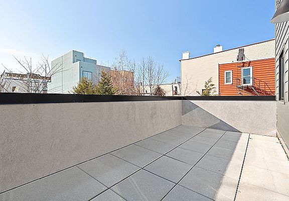 5th image of 627 Leonard St Floor 2