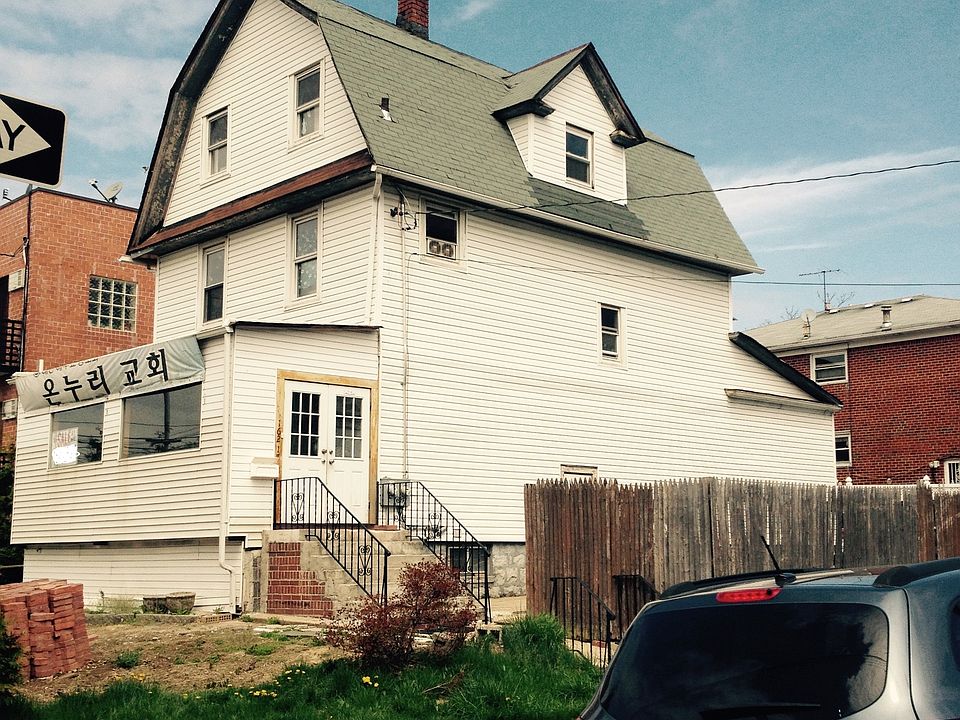 2nd image of 16217 46th Ave