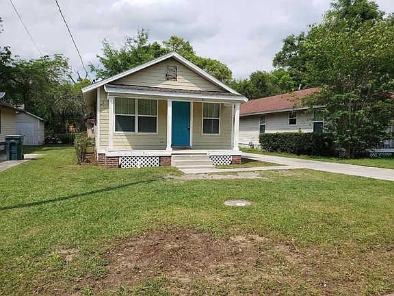 2nd image of 717 W Silver Springs Pl