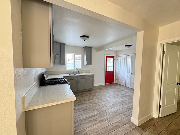4th image of 7859 Irvine Ave