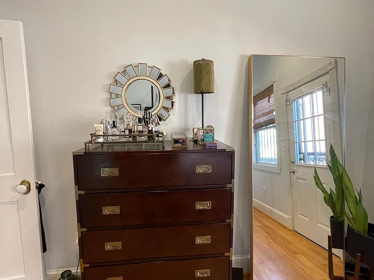 945 T St NW #B — Photo 12
