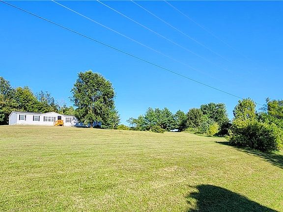 4th image of 1225 N Scenic Lane