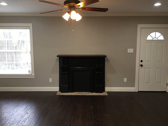 5th image of 207 Oxford Ln