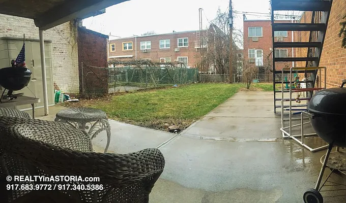 Rented by Alexiou Realty | media 2