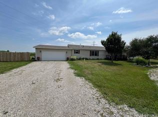 8387 S Raber Rd, Columbia City, IN 46725