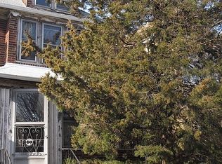 6243 80th Rd, Ridgewood, NY 11385