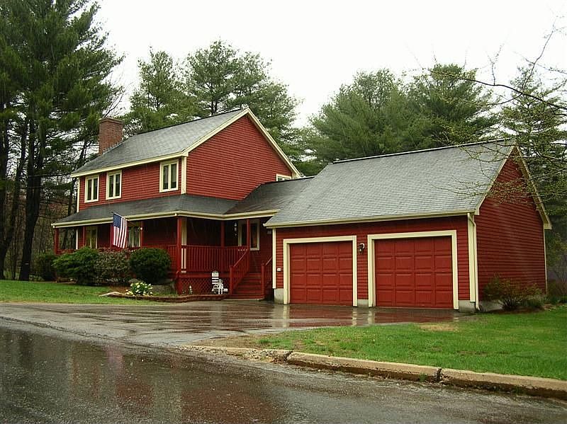 2nd image of 49 Pheasant Ln